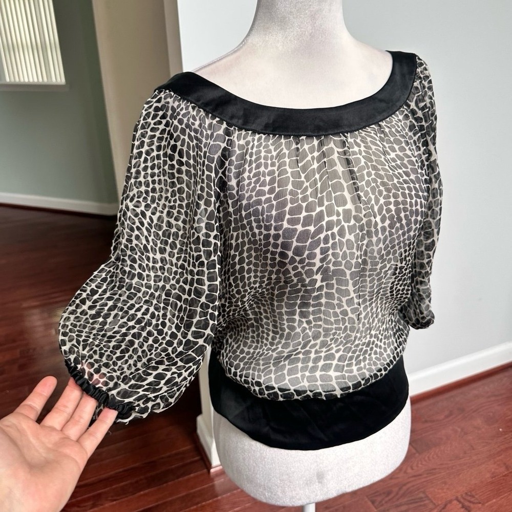 NWT BEBE Silk Puffy Flowy Black White Giraffe Animal Print Sheer Scoop Top